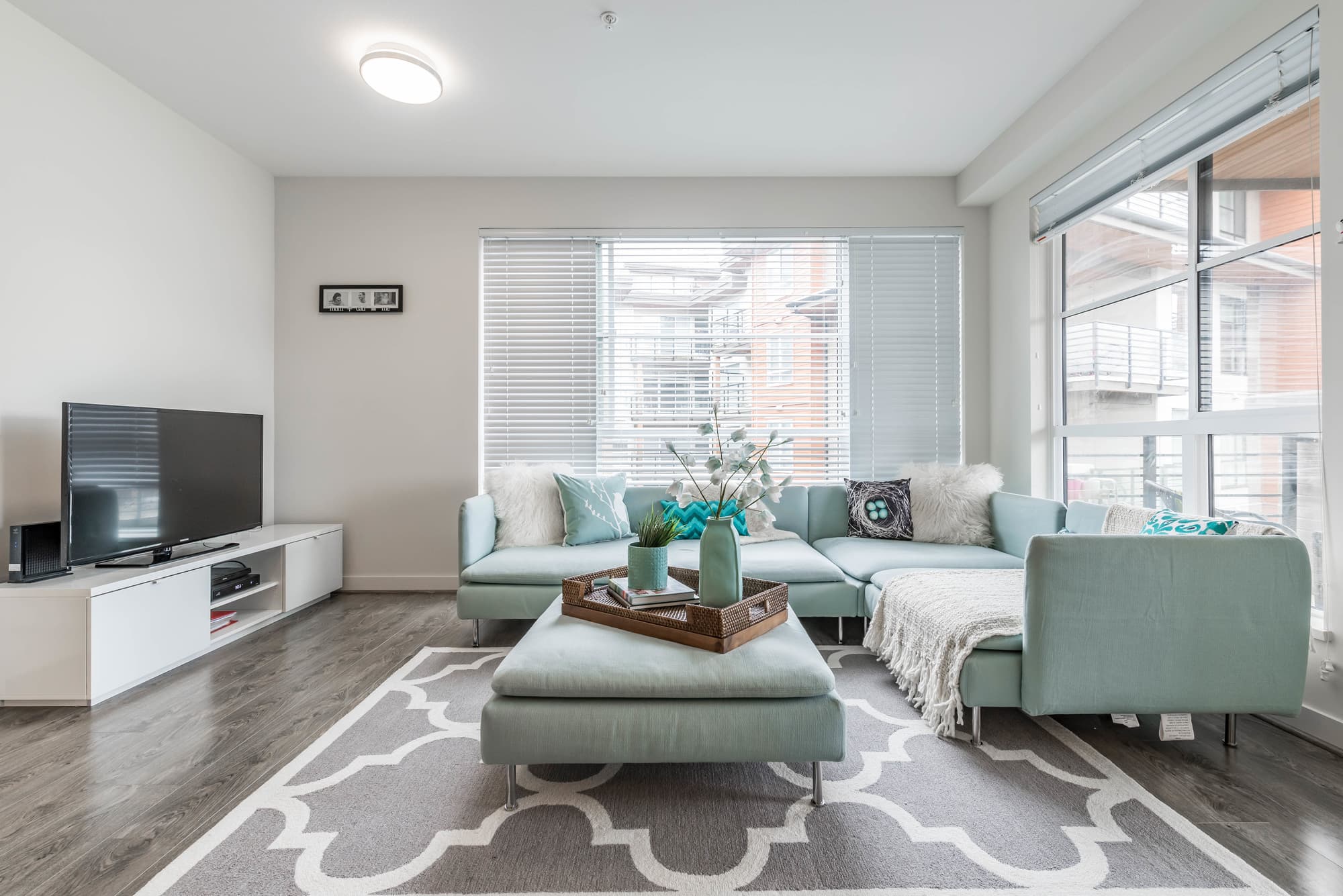 Professional real estate interior photography by OWLOOK Media
